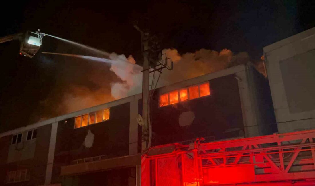 Bursa’da mobilya imalathanesinde yangın BURSA'NIN İNEGÖL İLÇESİ MAHMUDİYE MAHALLESİNDE FAALİYET GÖSTEREN MOBİLYA İMALATHANESİNDE YANGIN