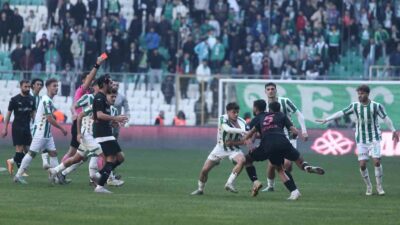 TFF 2. LİG BEYAZ GRUP MAÇINDA BURSASPOR İLE DİYARBEKİRSPOR KARŞI