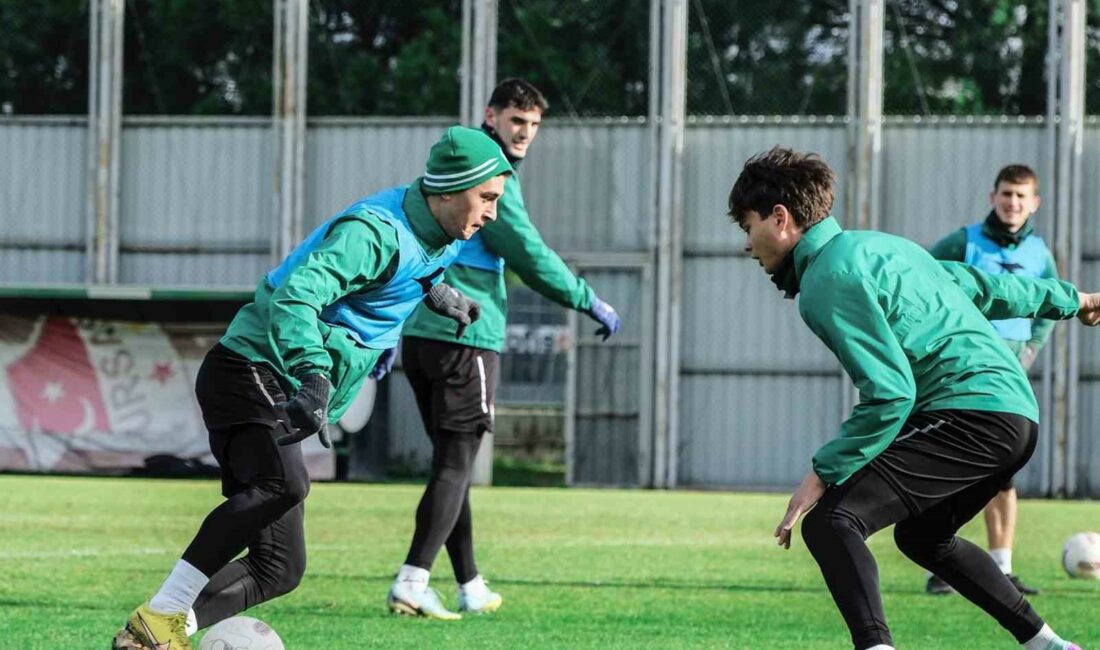 BURSASPOR'DA DİYARBEKİRSPOR MAÇI HAZIRLIKLARI DEVAM EDİYOR.
