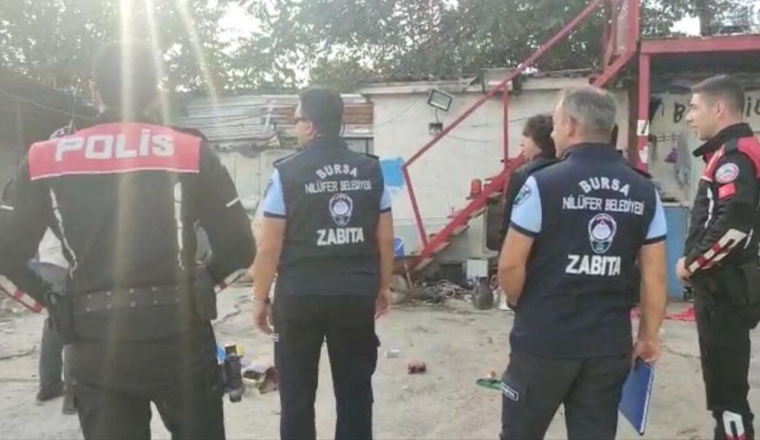 Çalıntı mal alan hurdacılara milyonluk ceza BURSA’DA ÇALINTI MAL ALAN HURDACILARA CEZA YAĞDI. ASAYİŞ ŞUBE MÜDÜRLÜĞÜ