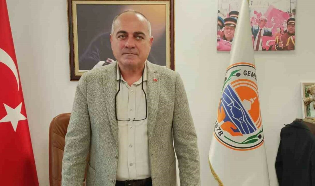 Depremin merkez üssü Gemlik’in Belediye Başkanı Uğur Sertaslan: “Çok şükür herhangi bir can ya da mal kaybımız olmadı” BURSA'NIN GEMLİK İLÇESİNDE ÖĞLE SAATLERİNDE MEYDANA GELEN 5.1'LİK DEPREMİN ARDINDAN