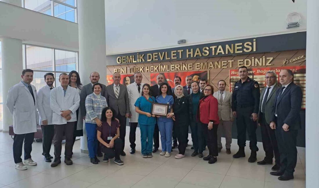 Gemlik Devlet Hastanesi ‘Anne Dostu Hastane’ unvanı aldı SAĞLIK BAKANLIĞI TARAFINDAN UYGULANAN ‘ANNE DOSTU HASTANE’ PROGRAMI KAPSAMINDA BELİRLENEN