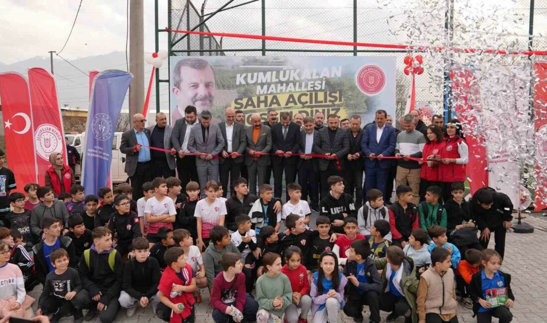 Gürsu Kumlukalan’a modern halı saha GÜRSU BELEDİYESİ’NCE SPOR ALANINDA YAPILAN YATIRIMLAR ÇERÇEVESİNDE KUMLUKALAN MAHALLESİ HALI