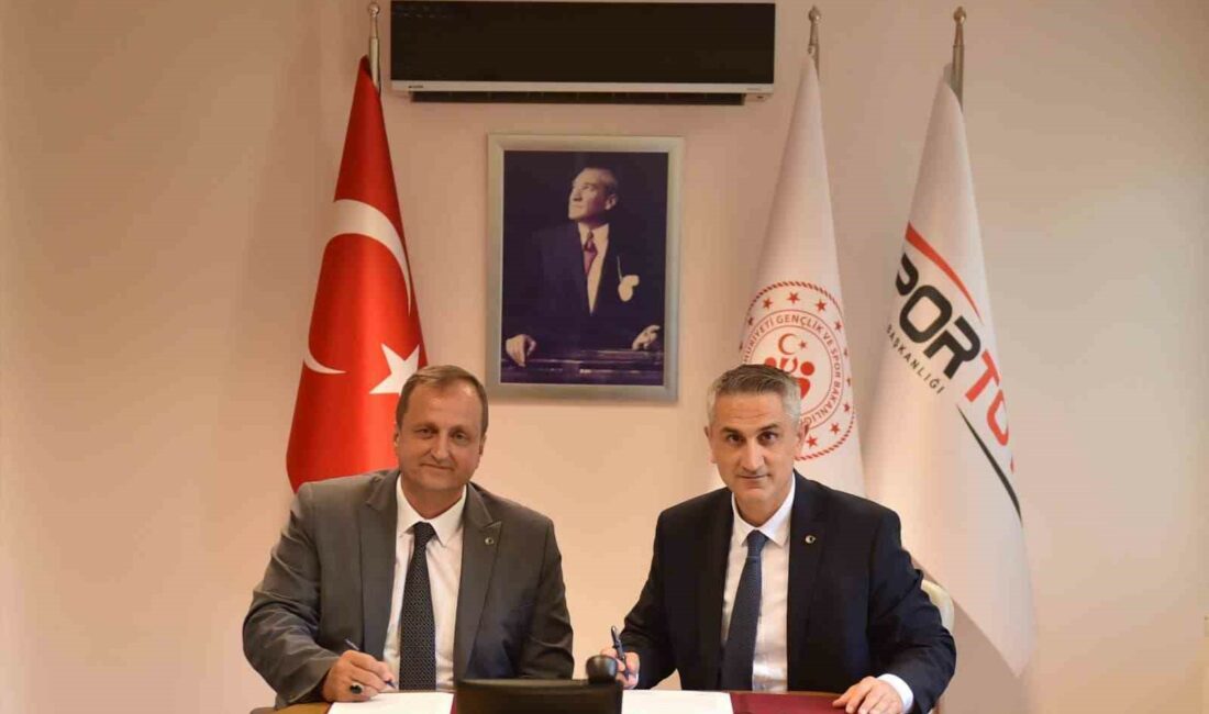 İznik’te spor yatırımları devam ediyor İZNİK BELEDİYE BAŞKANI KAĞAN MEHMET USTA, İZNİK’İN TARİHİNİN EN BÜYÜK