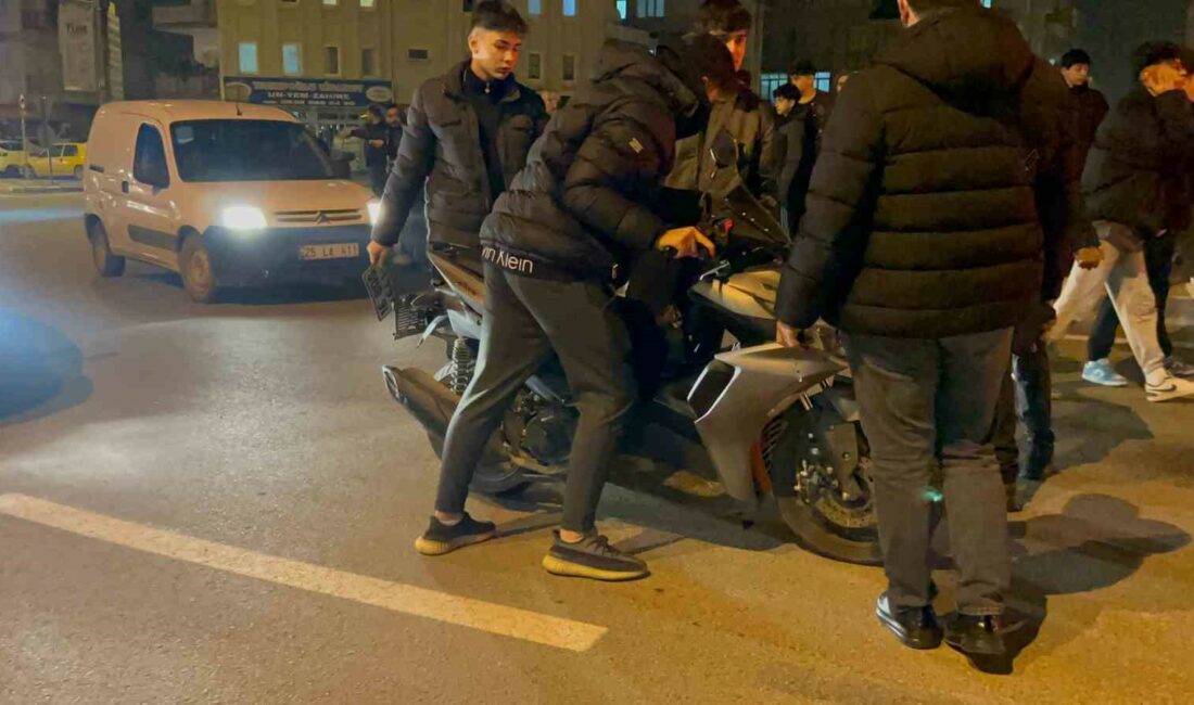 Bursa’da kamyonet motosiklete çarptı BURSA'NIN İNEGÖL İLÇESİ MAHMUDİYE MAHALLESİNDE MEYDANA GELEN KAZADA KAMYONETİN ÇARPTIĞI