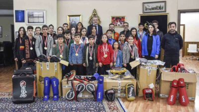 KARACABEY BELEDİYESİ, ‘HER EVDEN LİSANSLI BİR SPORCU’ PAROLASIYLA BAŞARILARINA HIZ