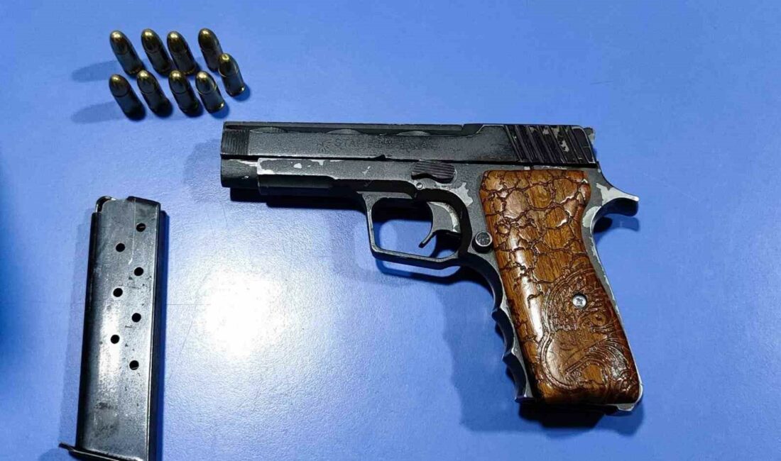 Karacabey’de uyuşturucu operasyonu: 28 gözaltı BURSA’NIN KARACABEY İLÇESİNDE SON 1 HAFTADA DÜZENLENEN UYUŞTURUCU OPERASYONLARINDA 28