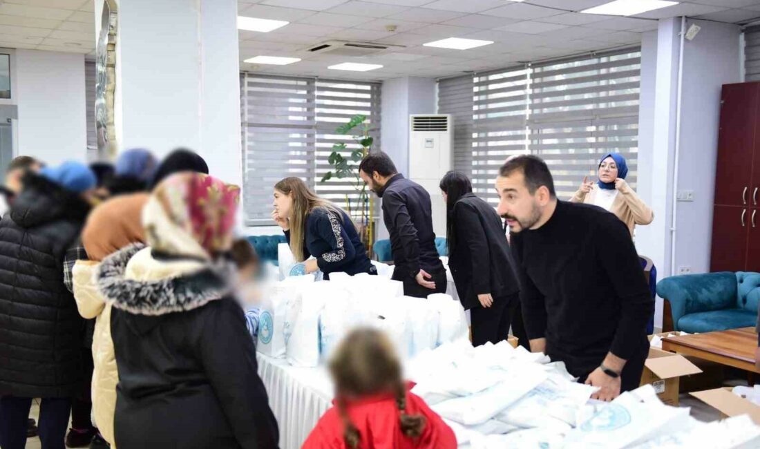 Kestel Belediyesi’nden ‘Eller de, yürekler de üşümesin’ Projesi KESTEL BELEDİYESİ ‘ELLER DE, YÜREKLER DE ÜŞÜMESİN’ PROJESİ ÇERÇEVESİNDE İLÇEDEKİ