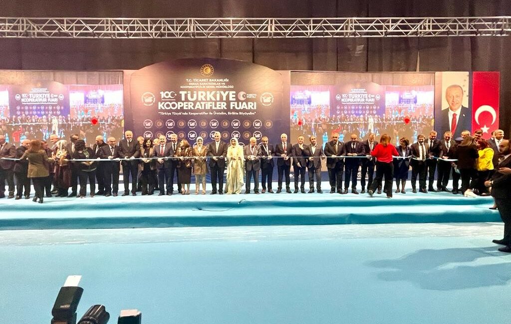 Marmarabirlik’e e – ticaret ödülü CUMHURİYETİN 100’ÜNCÜ YIL KUTLAMALARI ÇERÇEVESİNDE, TİCARET BAKANLIĞI’NIN ORGANİZASYONUNDA TÜRKİYE