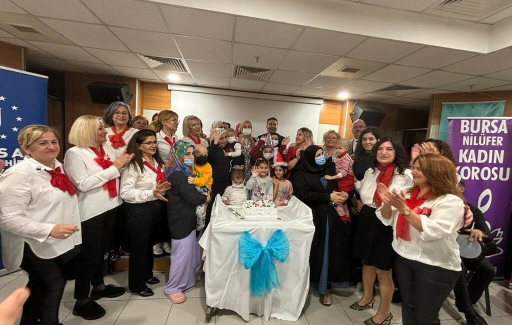 TÜM KONSERLERİNİ SOSYAL PROJELER YARARINA VEREN BURSA NİLÜFER KADIN KOROSU,