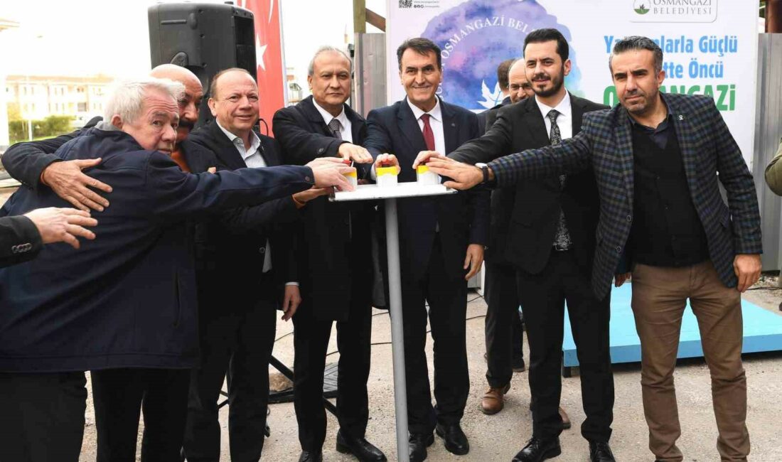 Osmangazi Belediyesi tarihi Bursa evlerini ortaya çıkartıyor TARİHİ DOKULARI AYAĞA KALDIRMAK İÇİN BÜYÜK BİR AZİMLE ÇALIŞAN OSMANGAZİ