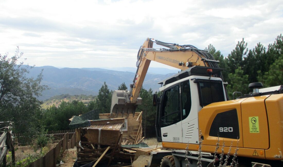 KAÇAK YAPILAŞMA İLE MÜCADELEYE 2023 YILINDA DA HIZ KESMEDEN DEVAM