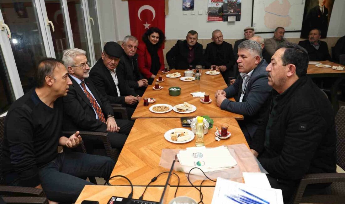 NİLÜFER BELEDİYESİ’NİN BADIRGA MAHALLESİ’NDE DÜZENLEDİĞİ EĞİTİMDE ÇİFTÇİLER, GÜBRELEMEDE TOPRAK, BİTKİ