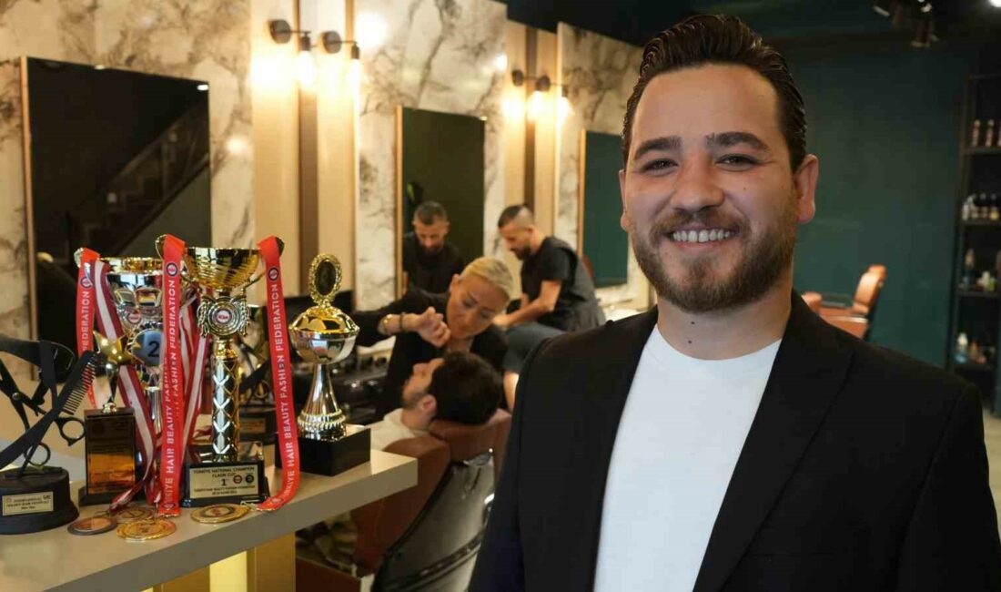 Türkiye şampiyonunun gözü Paris’teki dünya şampiyonluğunda BURSA’DA 13 YAŞINDAN BERİ KUAFÖRLÜK YAPAN TURGUT ÖZDEMİR, PARİS’TE DÜZENLENECEK