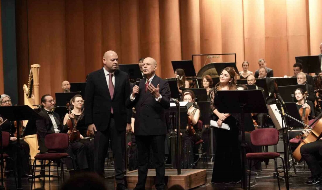 Uludağ İçecek’den “Bir Ulus Uyanıyor” konseri BURSA BÖLGE DEVLET SENFONİ ORKESTRASI, CUMHURİYETİN 100. YILI ŞEREFİNE, ULUDAĞ