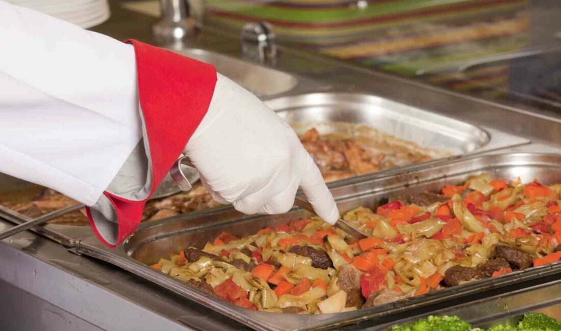 Yemek fiyatları yüzde 30 artıyor ENFLASYONUN ETKİSİYLE BİRLİKTE, ENDÜSTRİYEL YEMEK SEKTÖRÜNDE FİYATLARDA ARTACAĞINI BELİRTEN BUYSAD