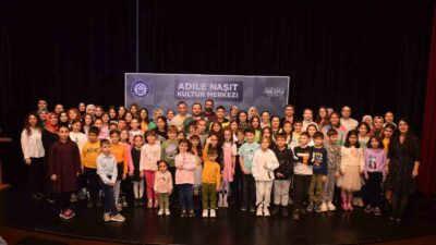 YILDIRIM BELEDİYESİ’NİN ADİLE NAŞİT TİYATROSU’NDA GERÇEKLEŞTİRDİĞİ SANAT KURSLARINI BAŞARIYLA TAMAMLAYAN