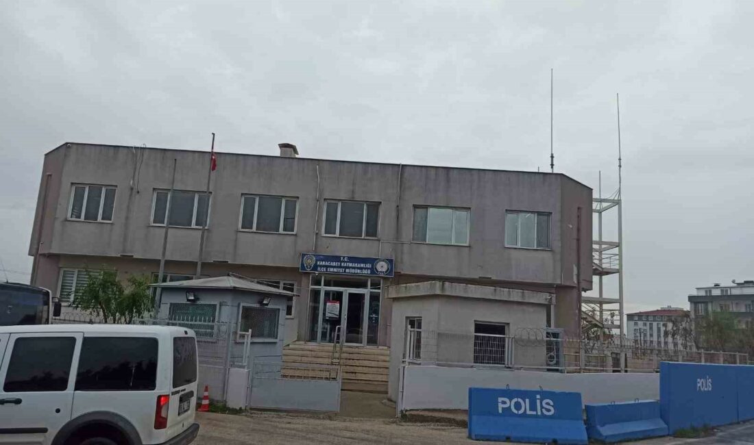 31 yıl 6 ay hapis cezası bulunan firari hükümlü yakalandı BURSA’NIN KARACABEY İLÇESİNDE HIRSIZLIK SUÇUNDAN 31 YIL 6 AY KESİNLEŞMİŞ