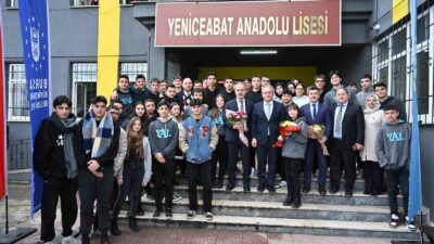 BURSA BÜYÜKŞEHİR BELEDİYE BAŞKANI ALİNUR AKTAŞ, YENİCEABAT ANADOLU LİSESİ’NDE EĞİTİM