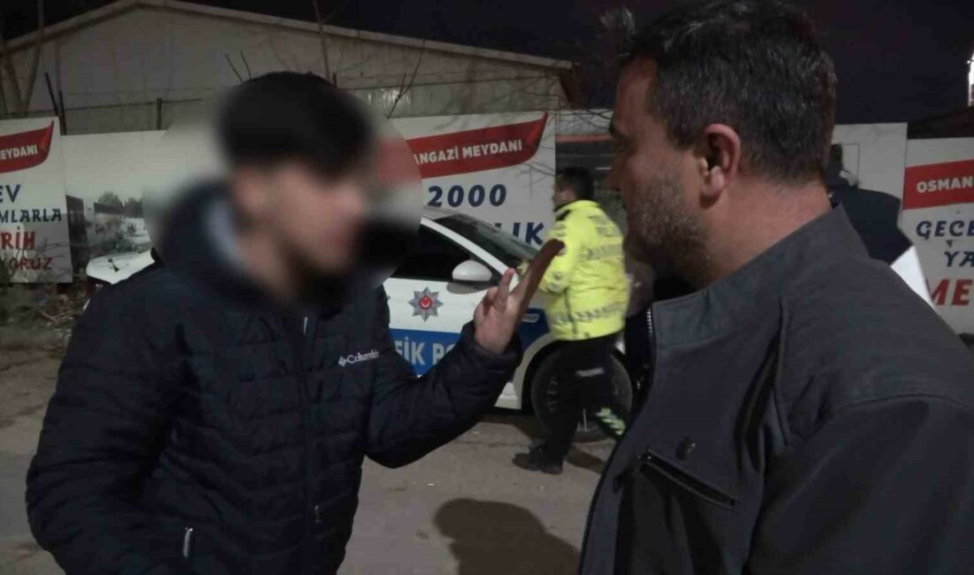 BURSA’DA ÇOK SAYIDA KAZANIN ÖNÜNE GEÇEN TRAFİK POLİS EKİPLERİ,