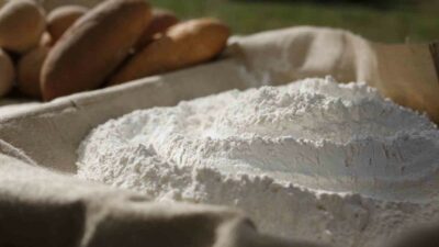 KESTEL'DE 400 GRAM EKMEK HALA 1 LİRA