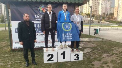 BURSA BÜYÜKŞEHİR BELEDİYESPOR KULÜBÜ SPORCULARI, 2 ALTIN, 1 GÜMÜŞ OLMAK