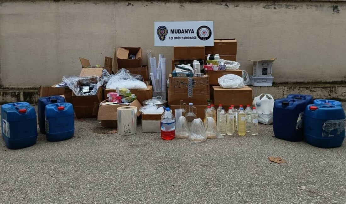 Bursa’da 1 milyon TL değerinde kaçak likit ele geçirildi BURSA'DA 1 MİLYON TL DEĞERİNDE KAÇAK LİKİT ELE GEÇİRİLDİ