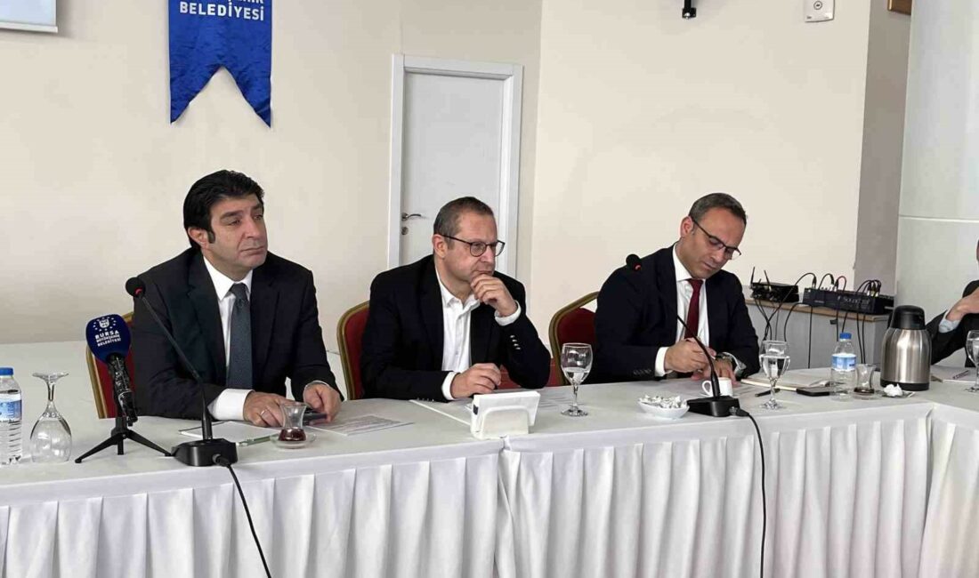Bursa’da kurumsal yönetimi güçlendirme toplantısı Bursa Büyükşehir Belediyesi, "Kurumsal Yönetimi Güçlendirme Toplantısı" gerçekleştirdi.