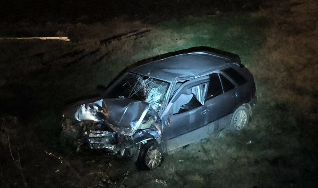 Bursa’da zincirleme kaza: 3 yaralı BURSA'NIN İNEGÖL İLÇESİ MESUDİYE MAHALLESİ’NDE MEYDANA GELEN 3 ARACIN KARIŞTIĞI