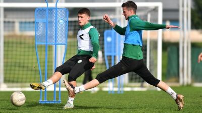 BURSASPOR’DA DEVRE ARASI ÇALIŞMALARI BUGÜN YAPILAN İDMANLA DEVAM ETTİ. YEŞİL-BEYAZLILAR