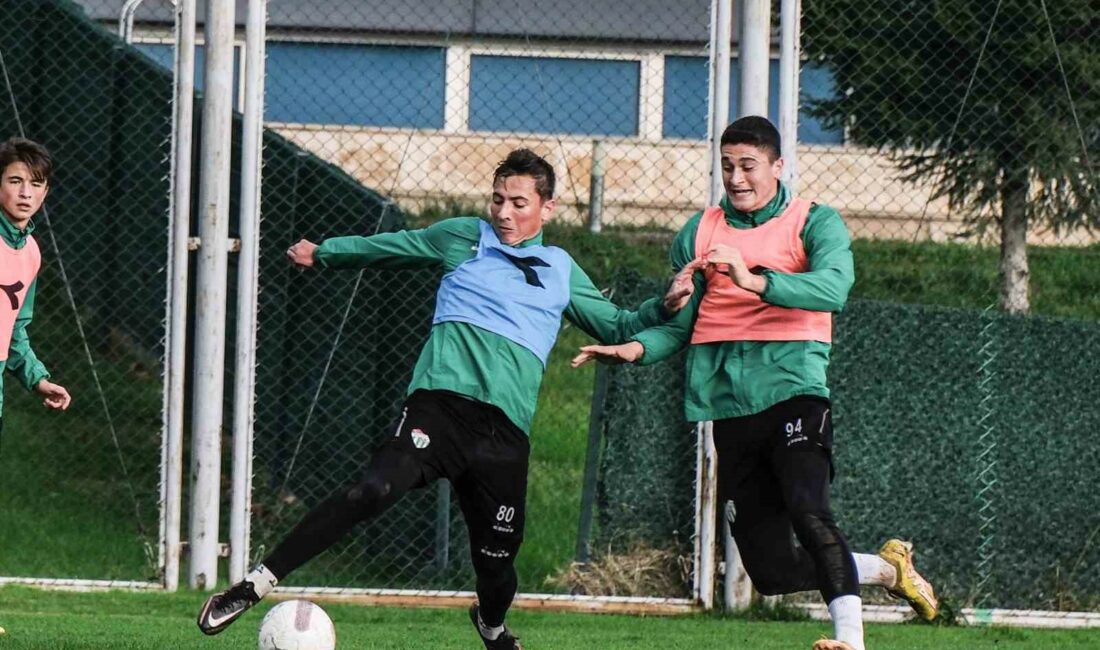 BURSASPOR'DA YENİ MERSİN İDMAN YURDU MAÇI HAZIRLIKLARI BAŞLADI.