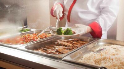 BURSA YEMEK SANAYİCİLERİ DERNEĞİ (BUYSAD) BAŞKANI COŞKUN DÖNMEZ, GIDA ÜRETEN