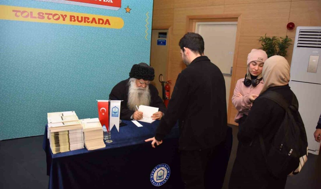 Dünyaca ünlü yazarlar okurlarıyla buluştu YILDIRIM BELEDİYESİ’NİN DÜZENLEDİĞİ İMZA PROGRAMI İLE DÜNYACA ÜNLÜ YAZARLAR VE