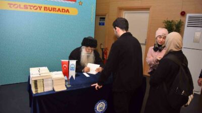 YILDIRIM BELEDİYESİ’NİN DÜZENLEDİĞİ İMZA PROGRAMI İLE DÜNYACA ÜNLÜ YAZARLAR VE