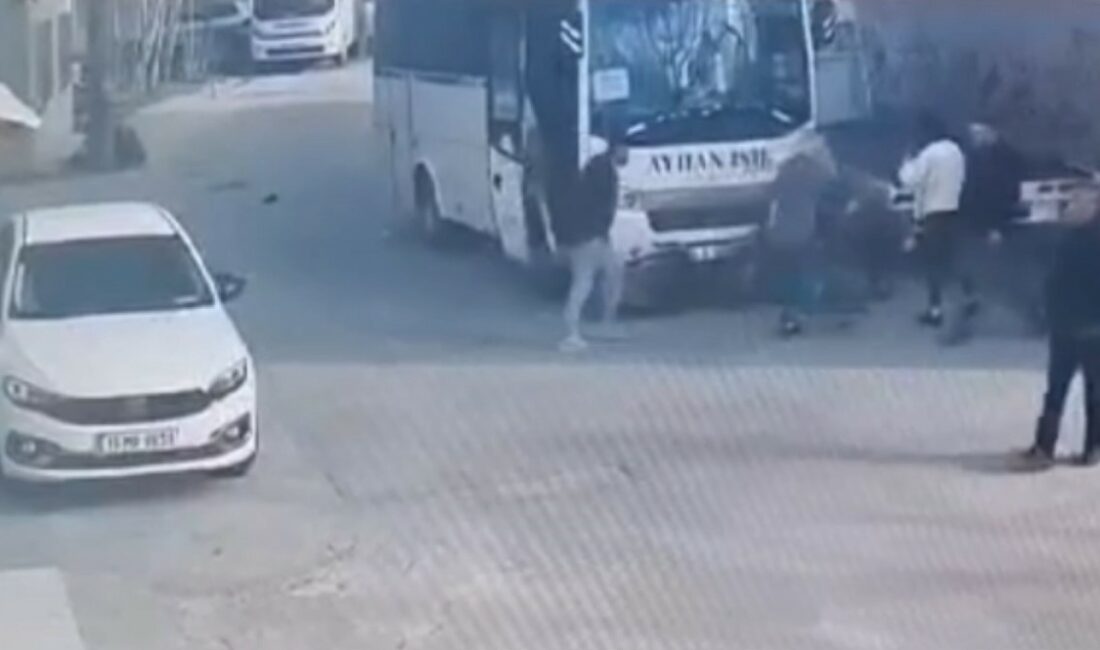 Bursa’da kazada ölen temizlik işçisi engelli kızı için çalışıyormuş Bursa'nın Yıldırım ilçesinde, trafik kazasında kazada ölen temizlik işçisinin emekliliğini