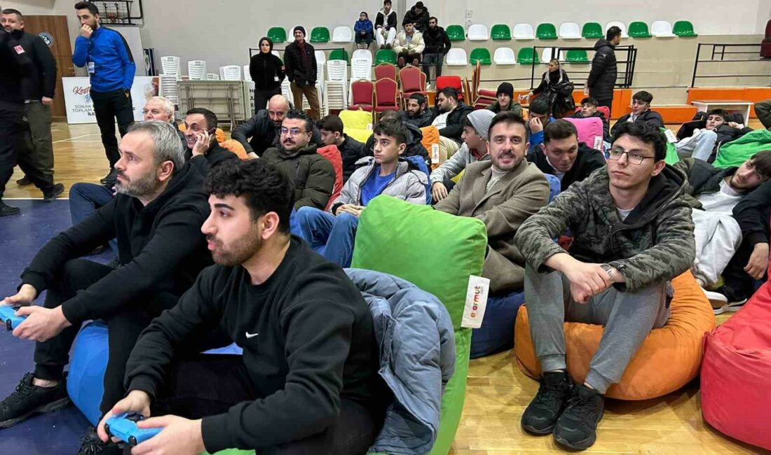 Kestel Belediyesi’nin düzenlediği oyun turnuvası nefes kesti KESTEL BELEDİYESİ TARAFINDAN DÜZENLENEN VİDEO FUTBOL OYUN TURNUVASI, GENÇLER TARAFINDAN