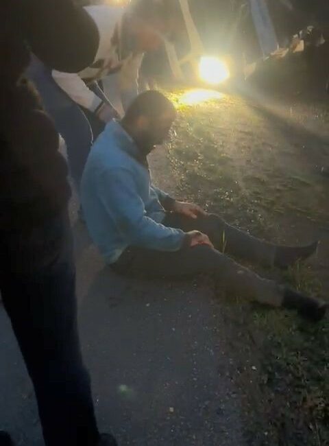 KONTROLDEN ÇIKAN TIR YAN YATTI : 1 YARALI