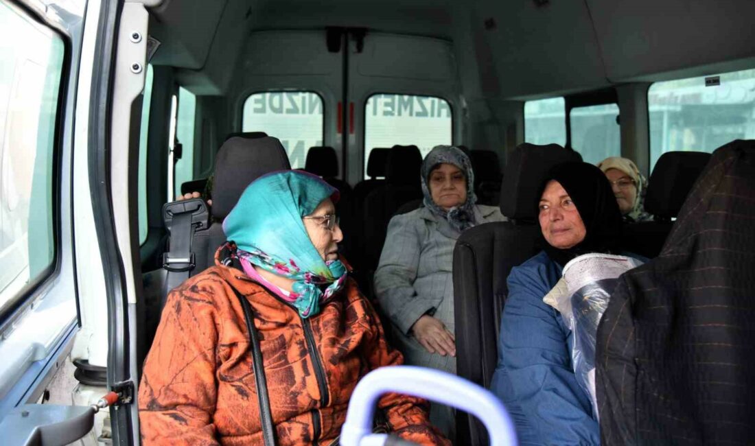 Mustafakemalpaşa Belediyesi sayesinde pazar alışverişleri keyfe dönüşüyor MUSTAFAKEMALPAŞA BELEDİYE BAŞKANI MEHMET KANAR’IN TALİMATI İLE KURULAN “BİZ GELDİK”