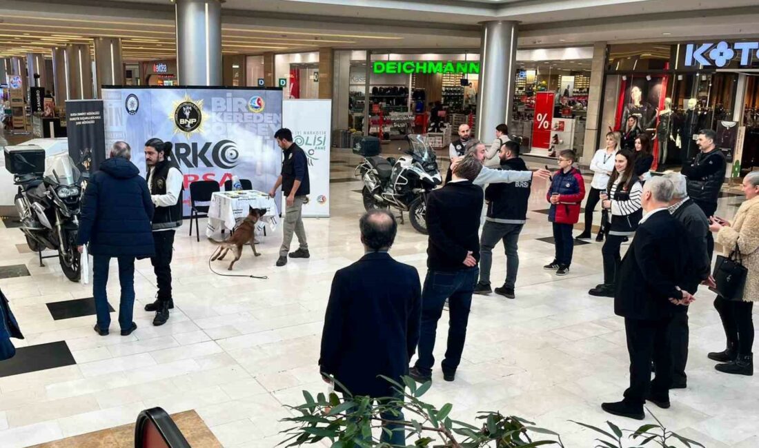 Narkotik polisi 49 bin 737 vatandaşı bilgilendirdi BURSA İL EMNİYET MÜDÜRLÜĞÜ NARKOTİK SUÇLARLA MÜCADELE ŞUBE MÜDÜRLÜĞÜ EKİPLERİ,