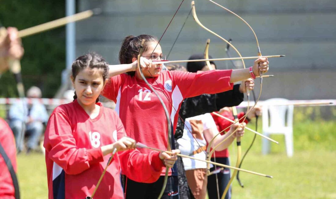 Nilüfer 22. Uluslararası Spor Şenlikleri için geri sayım başladı NİLÜFER 22. ULUSLARARASI SPOR ŞENLİKLERİ BU YIL DA BİNLERCE ÖĞRENCİYİ