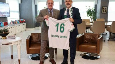 BURSASPOR KULÜBÜ BAŞKANI SİNAN BÜR, YÖNETİM KURULU ÜYELERİYLE BİRLİKTE NİLÜFER