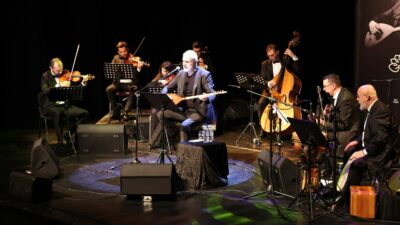 Nilüfer Belediyesi tarafından düzenlenen konserde Aşık Veysel anıldı.