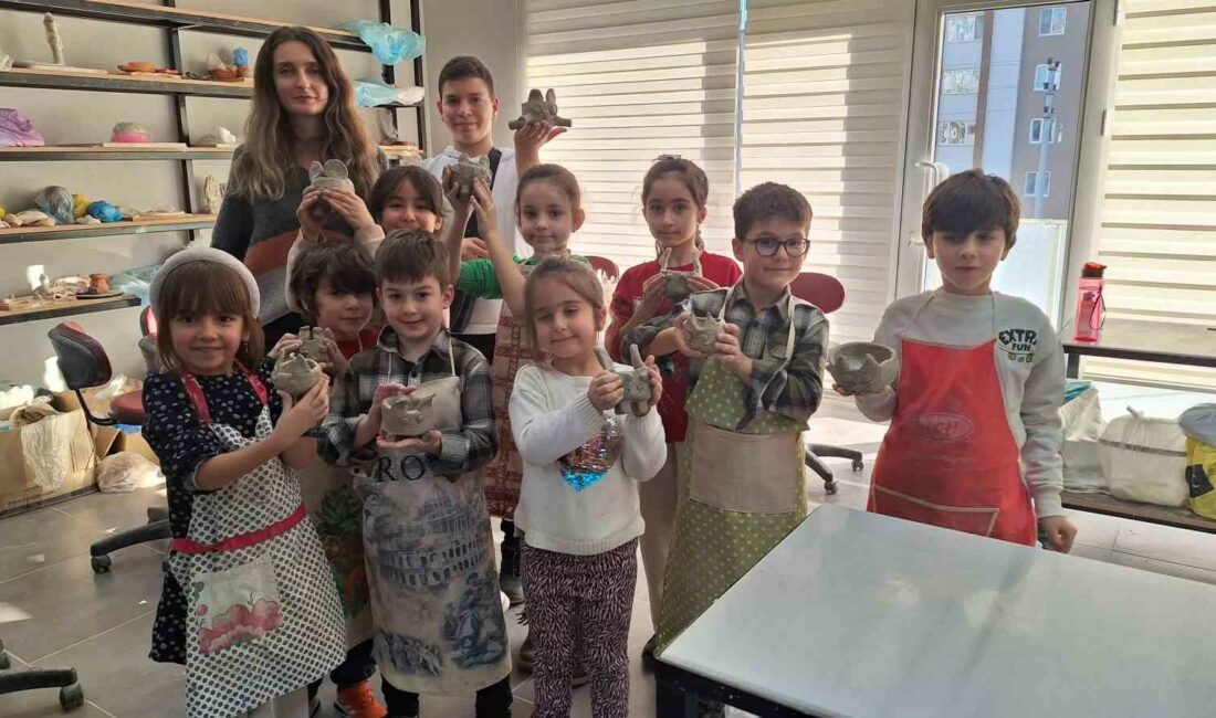 Nilüferli öğrencilerin tatili dolu dolu geçiyor NİLÜFER BELEDİYESİ, ÖĞRENCİLERİN YARIYIL TATİLİNİ İYİ DEĞERLENDİRMELERİ İÇİN ÇEŞİTLİ ATÖLYELER