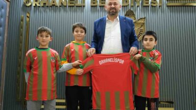 ORHANELİ BELEDİYE BAŞKANI ALİ AYKURT, İLÇEDEKİ ÇOCUKLARA ÜCRETSİZ ORHANELİ SPOR