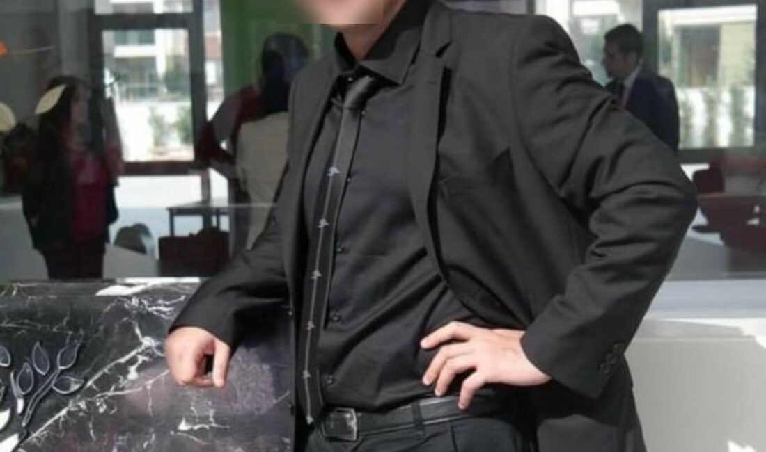 Bursa öğrencisini taciz eden öğretmene 12 yıl hapis BURSA’DA YABANCI DİL ÖĞRETMENİ OLAN S.Y, SINAVDAN 100 ALAN ÖĞRENCİSİNİ