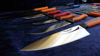 SON ZAMANLARDA TELEVİZYON EKRANLARINDA POPÜLER OLAN YEMEK PROGRAMLARI İLE KAYMAZ