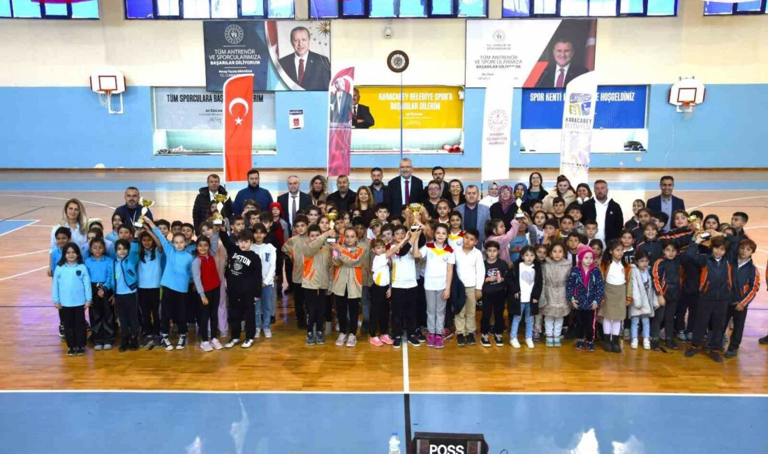 Spor kenti Karacabey’de ’Geleneksel Çocuk Oyunları’ gerçekleşti KARACABEY GENÇLİK SPOR İLÇE MÜDÜRLÜĞÜ İLE İLÇE MİLLİ EĞİTİM MÜDÜRLÜĞÜ’NÜN