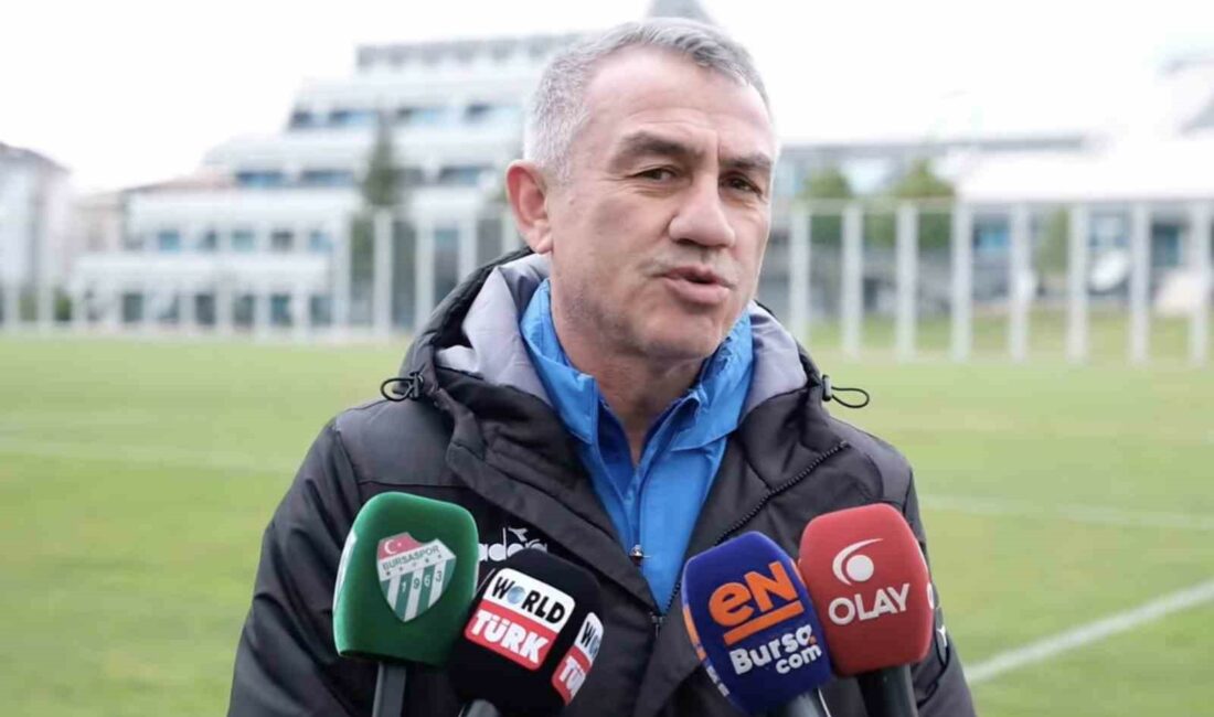 BURSASPOR TEKNİK DİREKTÖRÜ ÜMİT ŞENGÜL, BASIN MENSUPLARININ SORULARINI YANITLADI.