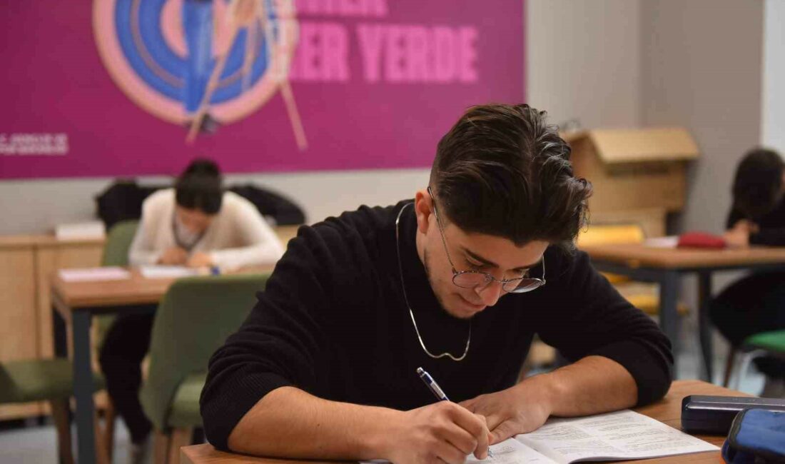 Yıldırım’dan gençlere ’YTY’ desteği YILDIRIM BELEDİYESİ, ÜNİVERSİTE ADAYLARI İÇİN ÜCRETSİZ TEMEL YETERLİLİK SINAVI (TYT)