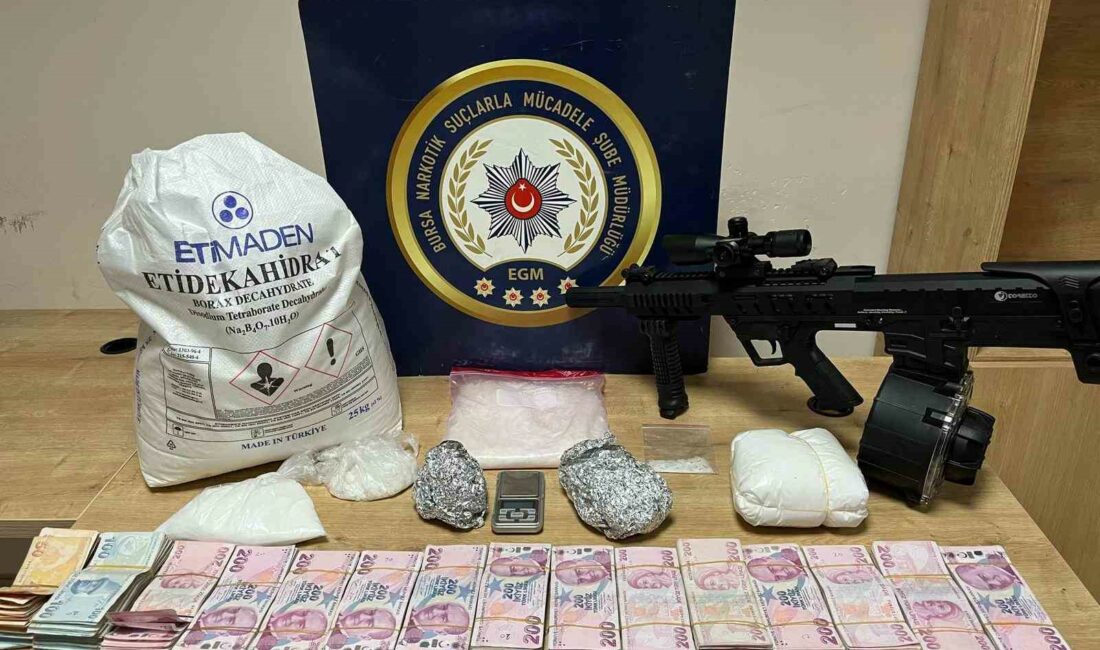 BURSA'DA UYUŞTURUCU METAMFETAMİN MADDESİNE BORAKS MADDESİ KATARAK ÇOĞALTARAK PİYASAYA SÜRDÜĞÜ